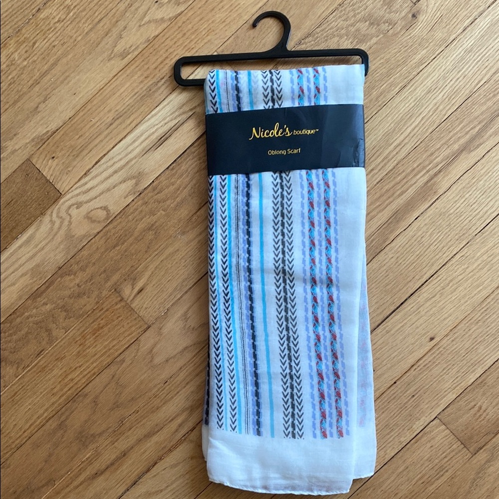NWT! Nicole's Boutique White and Blue Scarf